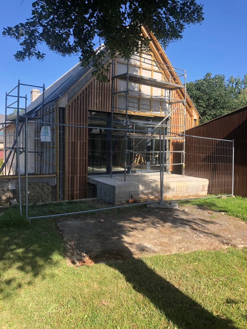 13-Bardage en cours de pose sur pignon extention - Copie-compressed